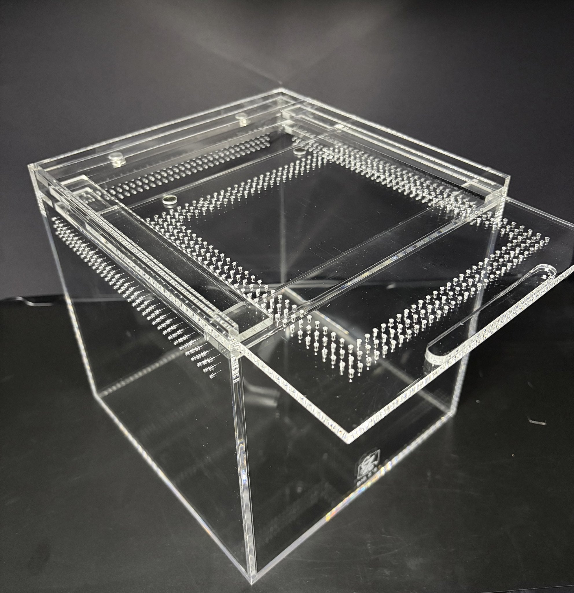 8 x 8 x 8 in Burrow Buddy Acrylic Enclosure, 5 mm photo 3