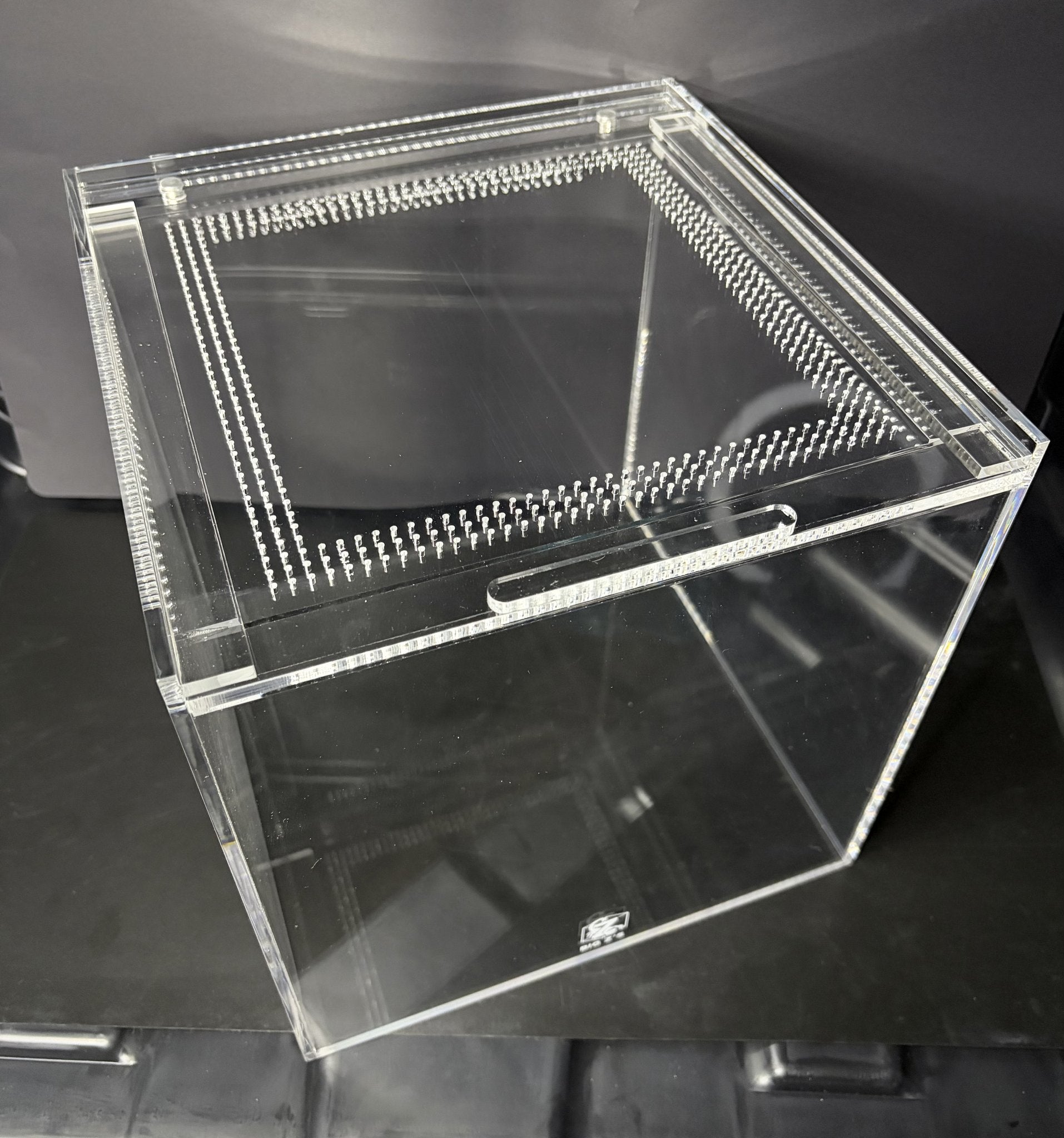 10 x 10 x 10 in Burrow Buddy Acrylic Enclosure, 5 mm